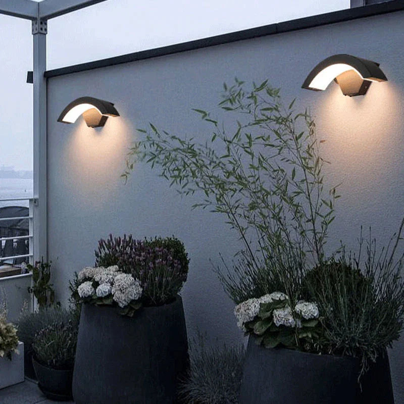 Kiki's Way | Astrid Arc Wall Light – PIR Motion Sensor, IP65