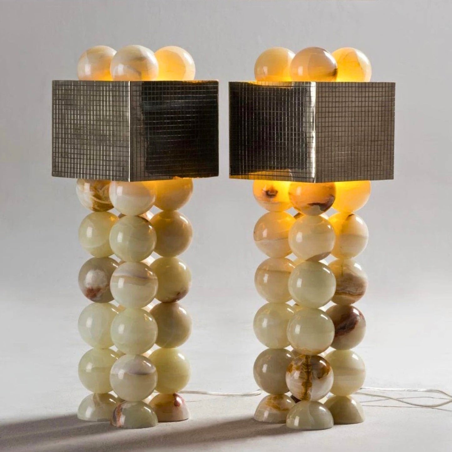 Kiki's Way | Arnor Jade Table Lamp – Metal Drum Shade