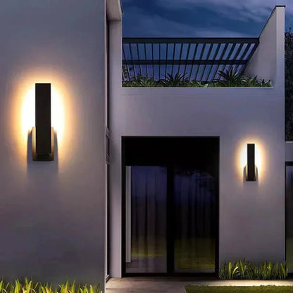 Kiki's Way | Applique Outdoor Wall Light – Aluminium, Weatherproof