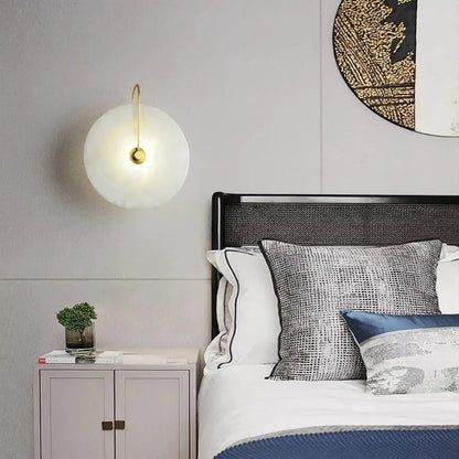 Kiki's Way | Albatroso Alabaster Wall Light – Adjustable Beam