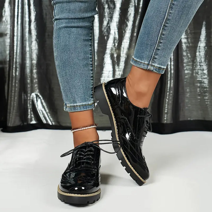 Patent Leather Shoes in Oxford Style with Chunky Sole for Women