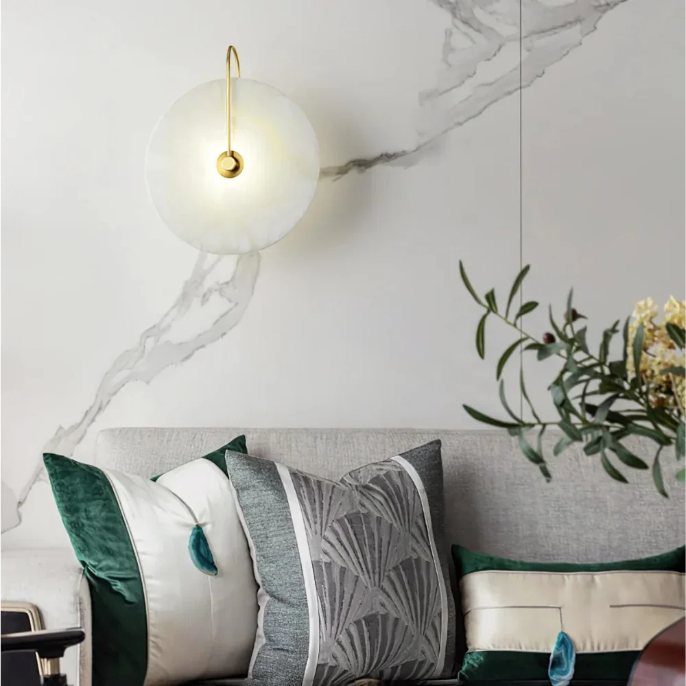 Kiki's Way | Albatroso Alabaster Wall Light – Adjustable Beam