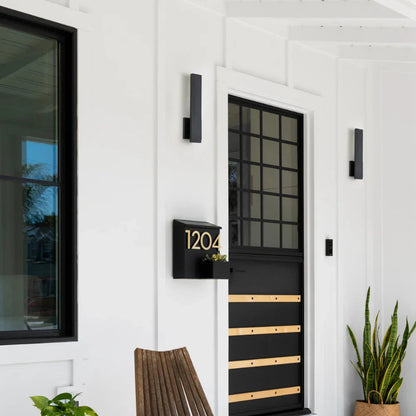 Kiki's Way | Applique Outdoor Wall Light – Aluminium, Weatherproof