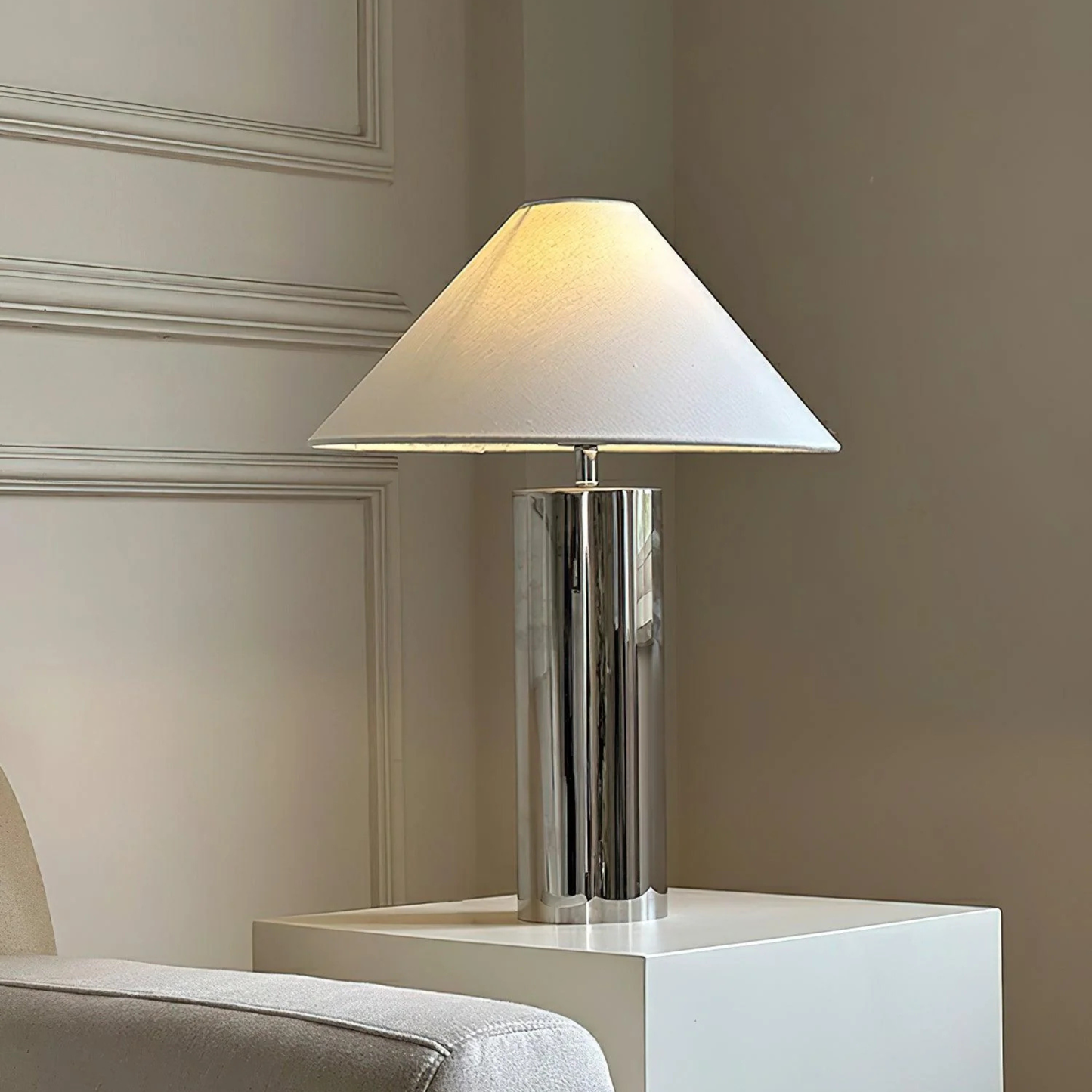 Kiki's Way | Blensha Steel Table Lamp – Hat-Shaped Shade