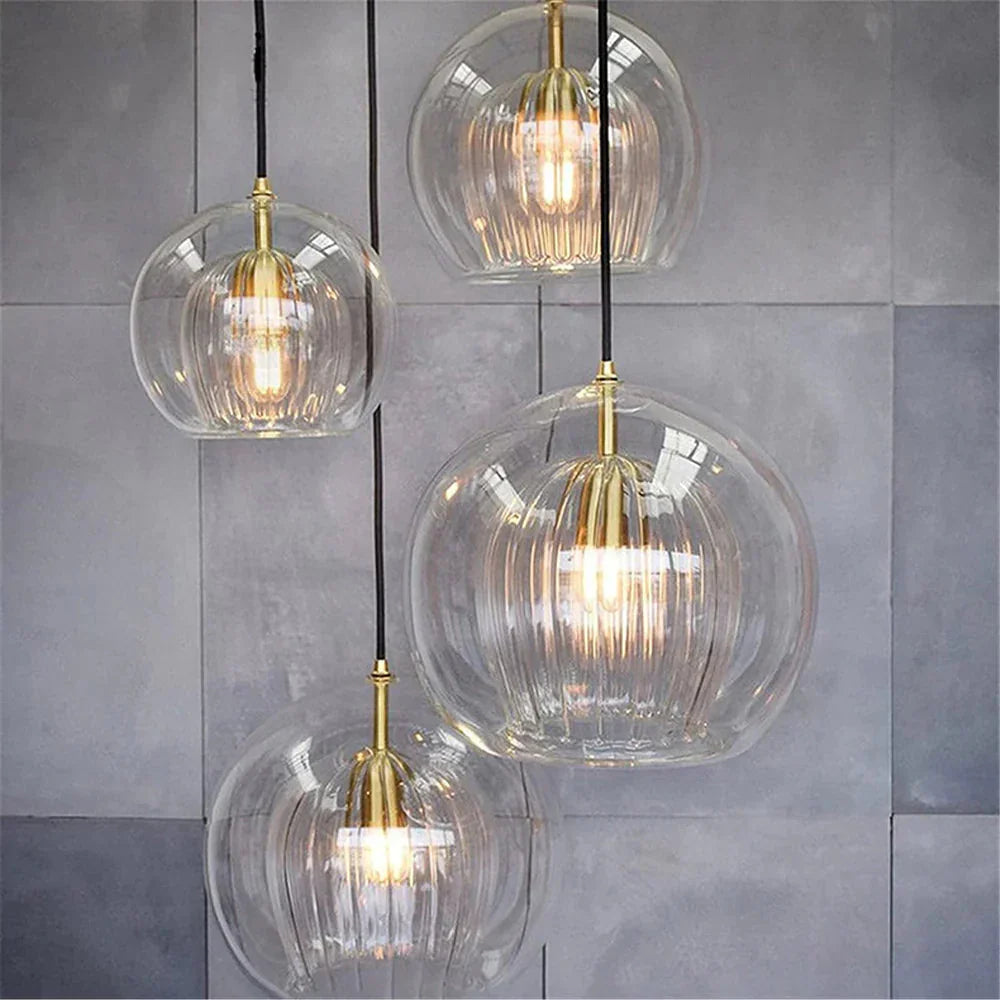 Kiki's Way | Sarah Gold Glass Globe Pendant Light – E27