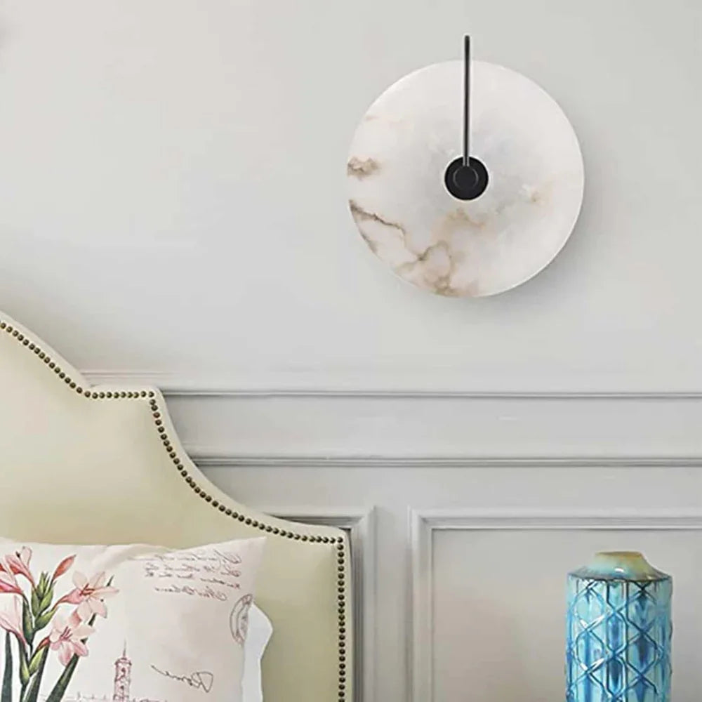 Kiki's Way | Albatroso Alabaster Wall Light – Adjustable Beam