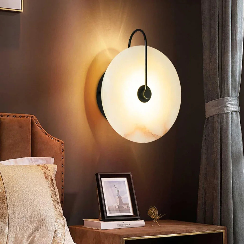 Kiki's Way | Albatroso Alabaster Wall Light – Adjustable Beam