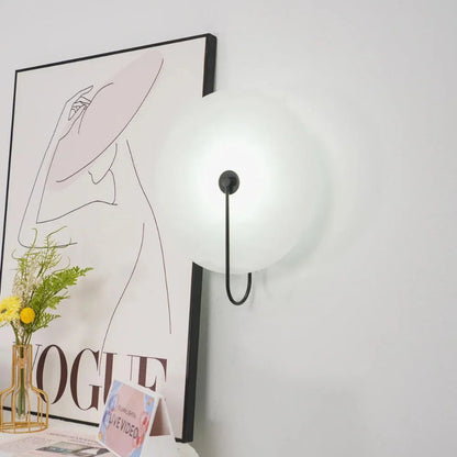 Kiki's Way | Albatroso Alabaster Wall Light – Adjustable Beam