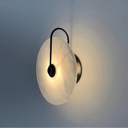 Kiki's Way | Albatroso Alabaster Wall Light – Adjustable Beam