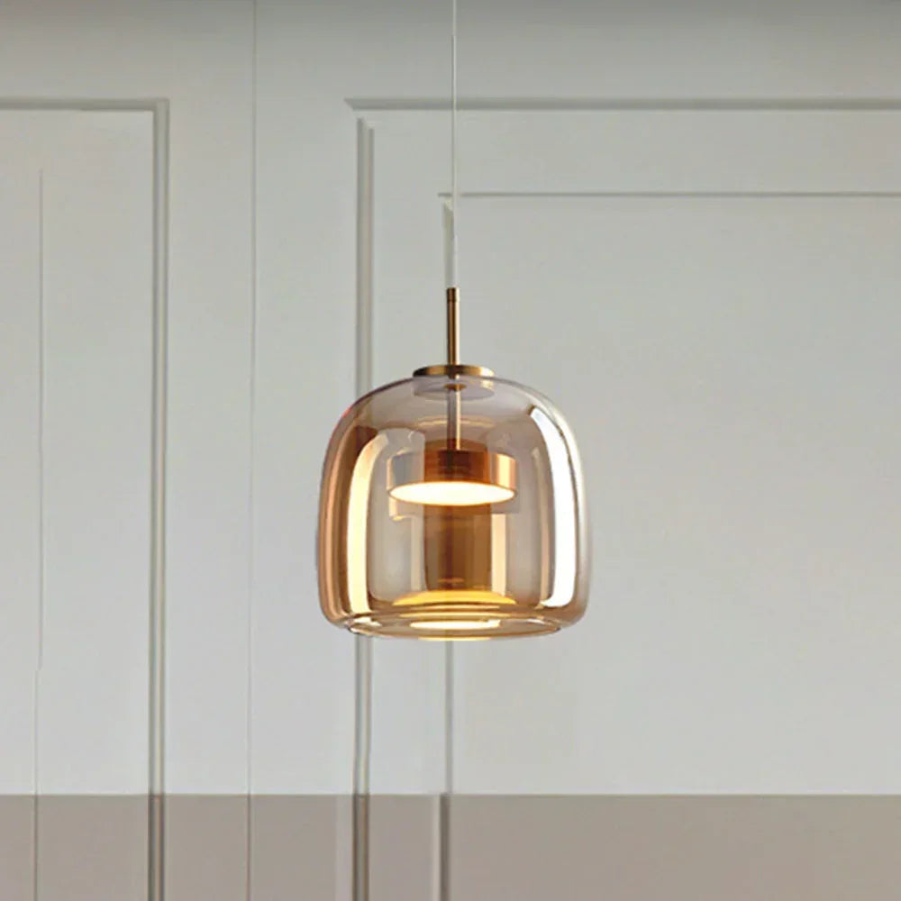 Kiki's Way | Växa Amber Glass Pendant Light – Gold Metal