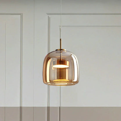 Kiki's Way | Växa Amber Glass Pendant Light – Gold Metal