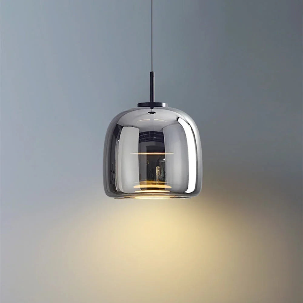 Kiki's Way | Växa Amber Glass Pendant Light – Gold Metal