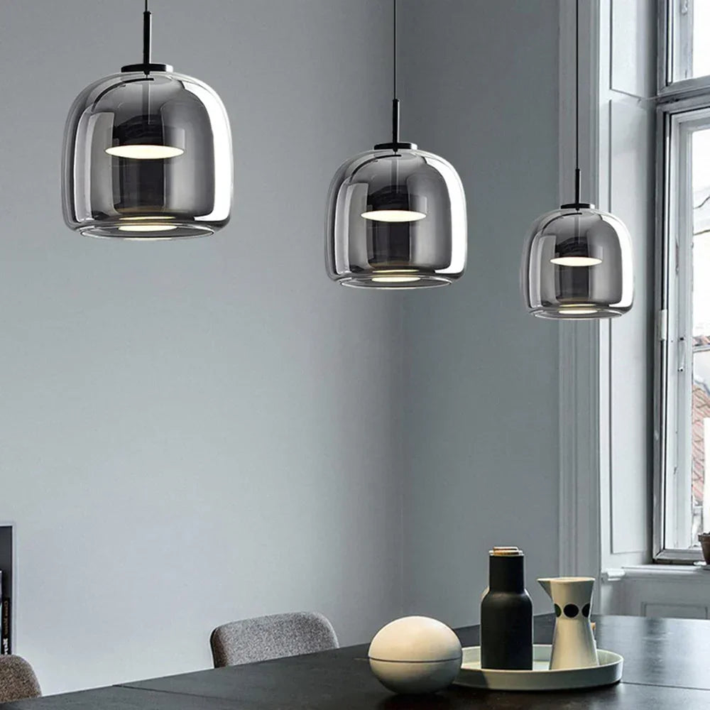 Kiki's Way | Växa Amber Glass Pendant Light – Gold Metal