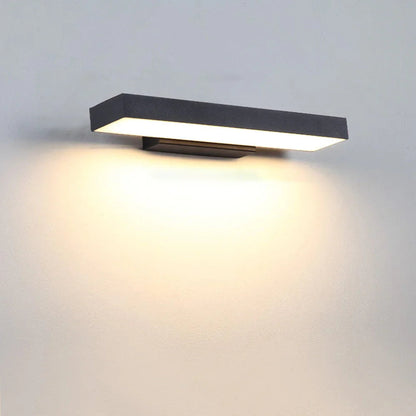 Kiki's Way | Aurora Dusk-to-Dawn Wall Light – Aluminium, IP54