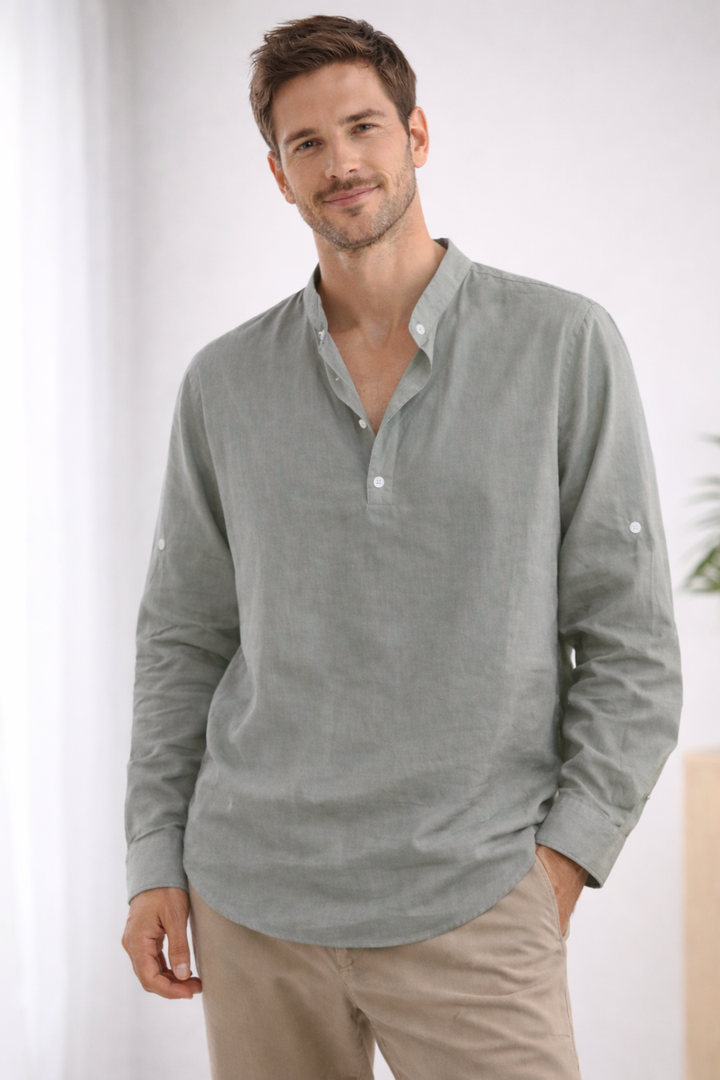 Elegant Shirt with Collar