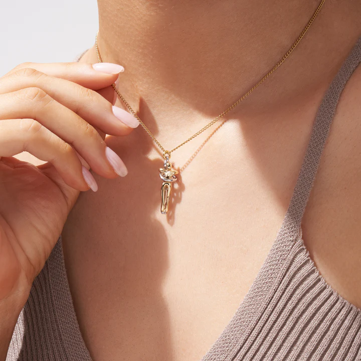 Love - Hug Necklace