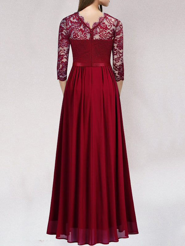 Long, Elegant Bridesmaid Dress in Flowing Lace
