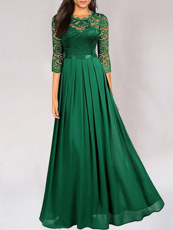 Long, Elegant Bridesmaid Dress in Flowing Lace