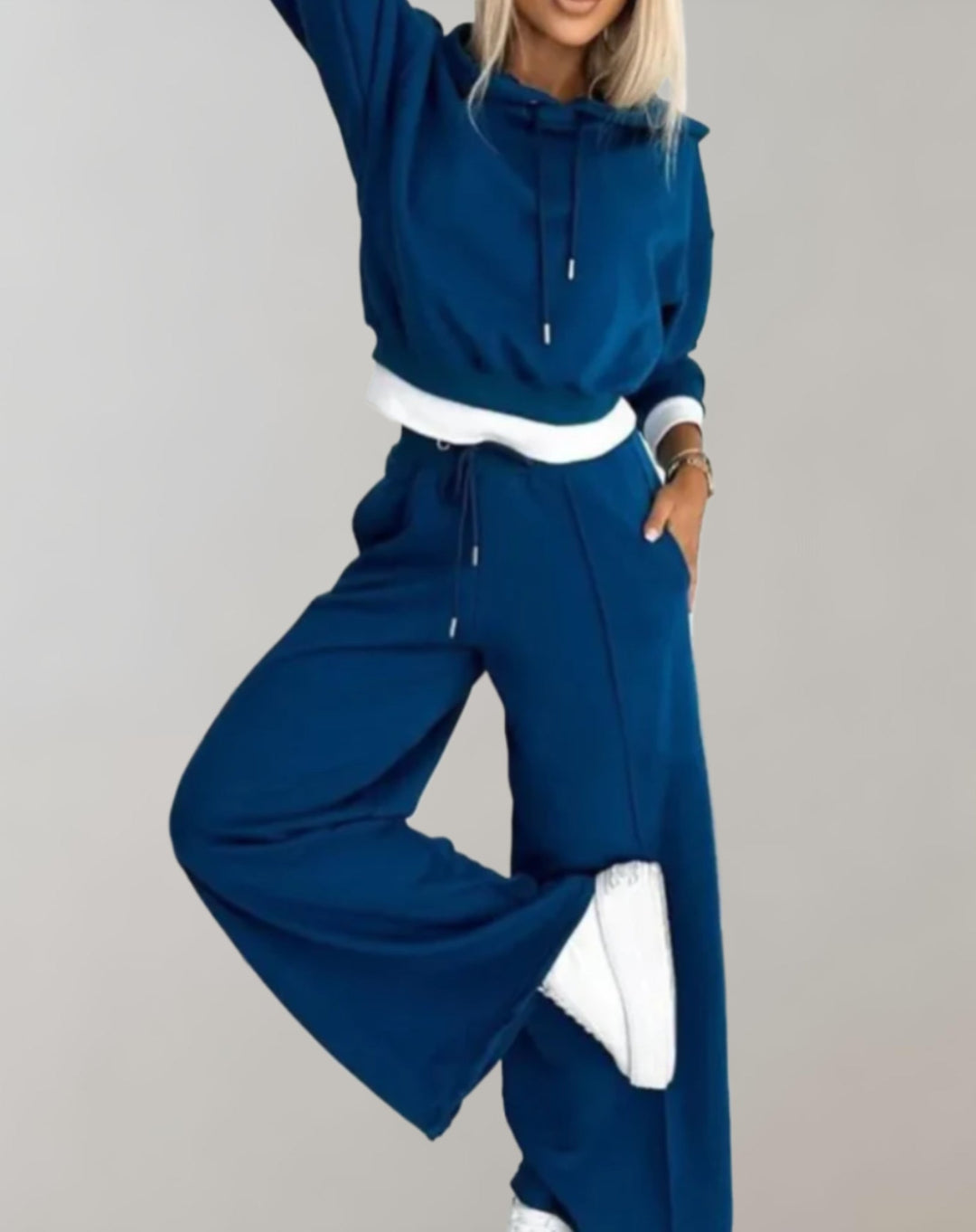 Set of a Two-Tone Hoodie and Wide-Leg Pants