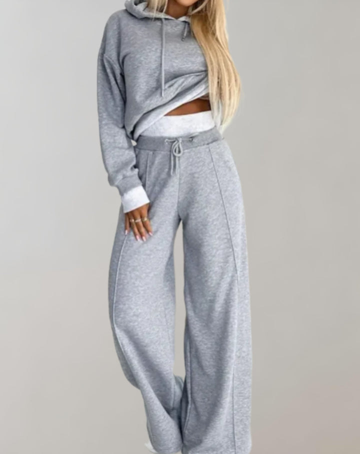 Set of a Two-Tone Hoodie and Wide-Leg Pants