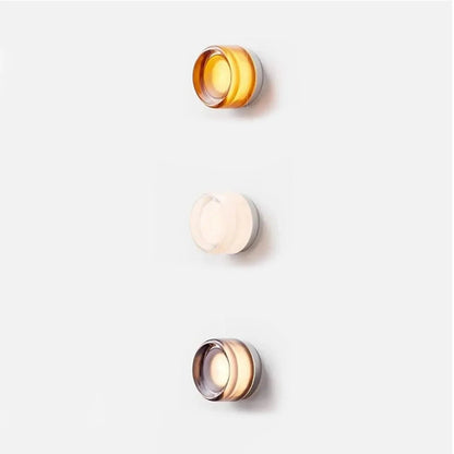 Kiki's Way | Acento Frosted Glass Wall Light – Warm White