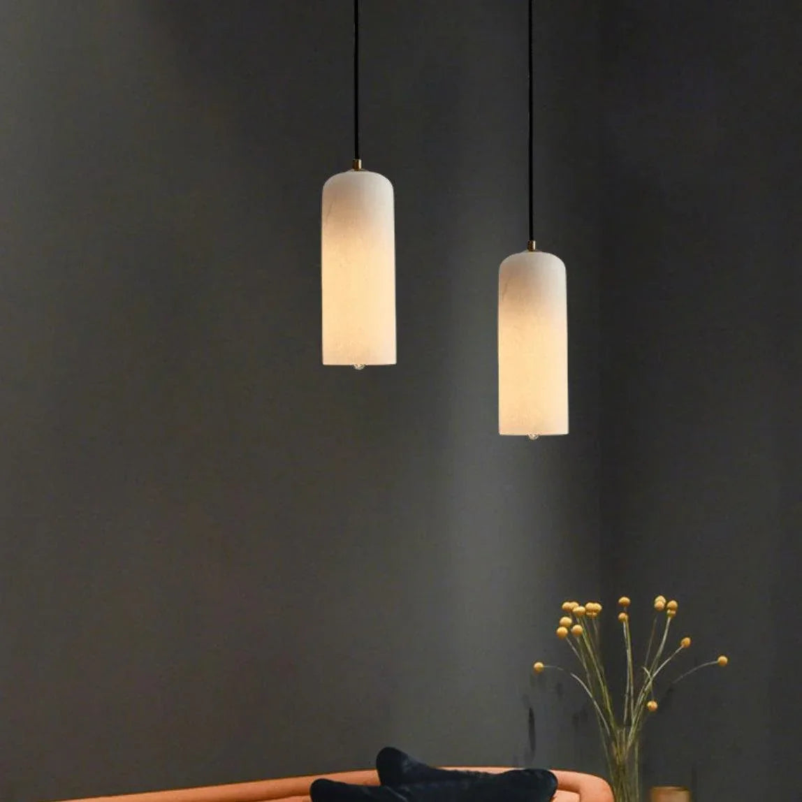 Kiki's Way | Drophe Alabaster Pendant Light – Brushed Copper, E14