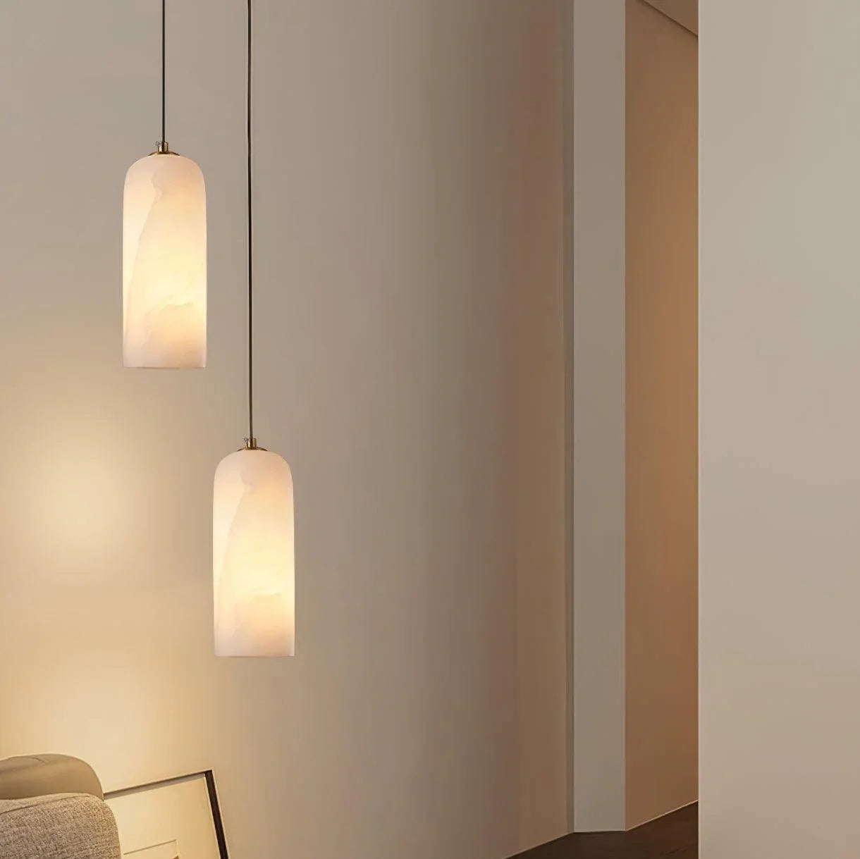 Kiki's Way | Drophe Alabaster Pendant Light – Brushed Copper, E14