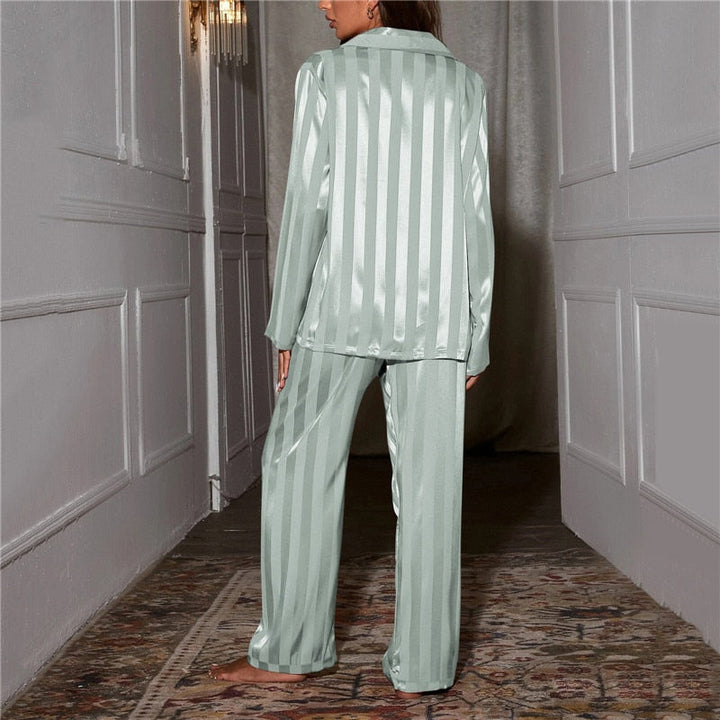 Women's Pajama Set in Satin Look with Striped Pattern