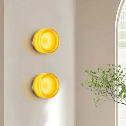 Kiki's Way | Acento Frosted Glass Wall Light – Warm White