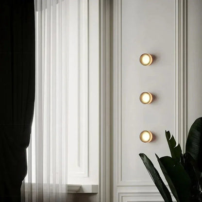 Kiki's Way | Acento Frosted Glass Wall Light – Warm White