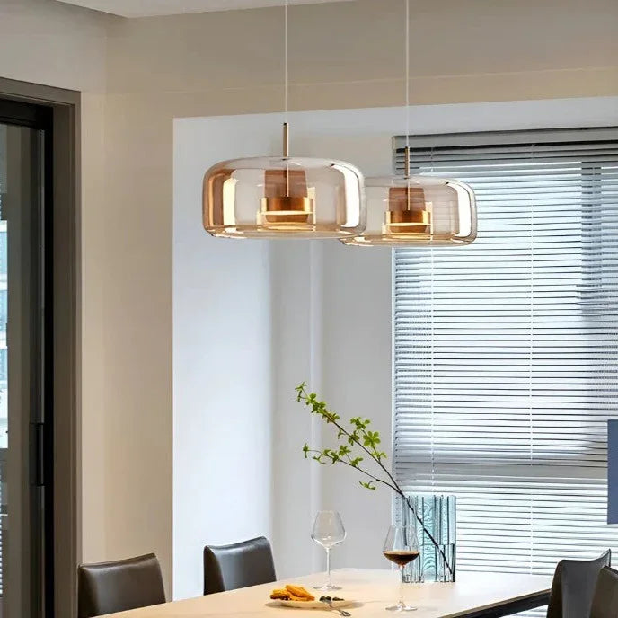 Kiki's Way | Växa Amber Glass Pendant Light – Gold Metal