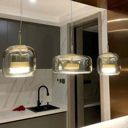 Kiki's Way | Växa Amber Glass Pendant Light – Gold Metal