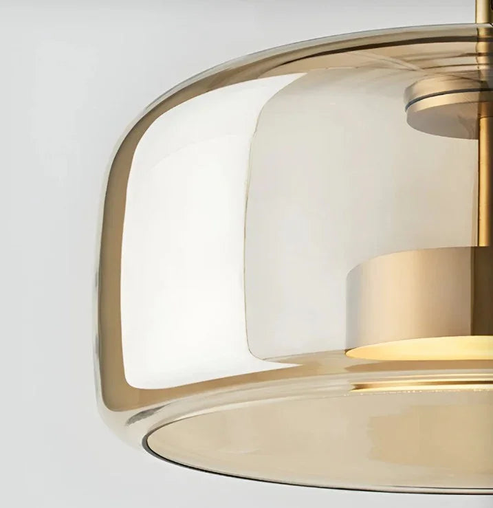 Kiki's Way | Växa Amber Glass Pendant Light – Gold Metal