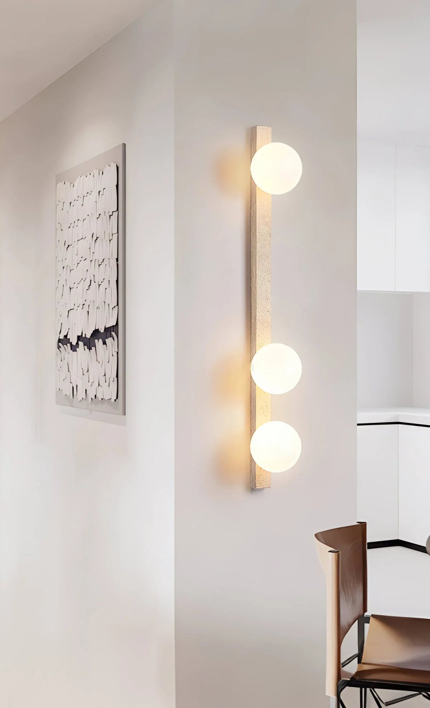 Kiki's Way | Abigail Travertine Wall Light – Vertical Bar