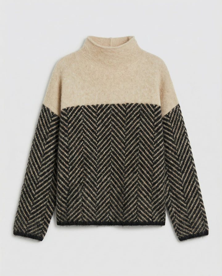 Sweater - Soft Elegant Turtleneck Sweater