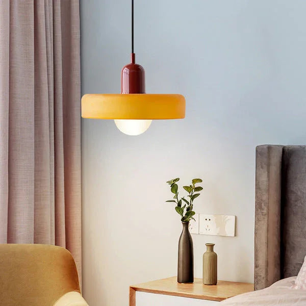 Kiki's Way | Stained Glass Pendant Light – Brass Finish, G9