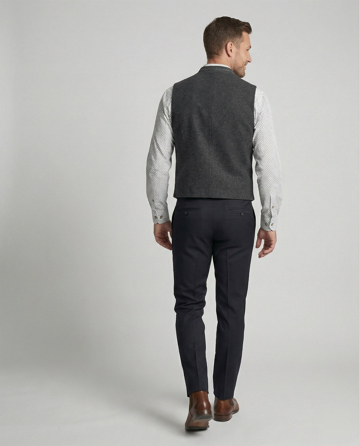 Elegant Men's Traditional Bavarian Vest, Gray