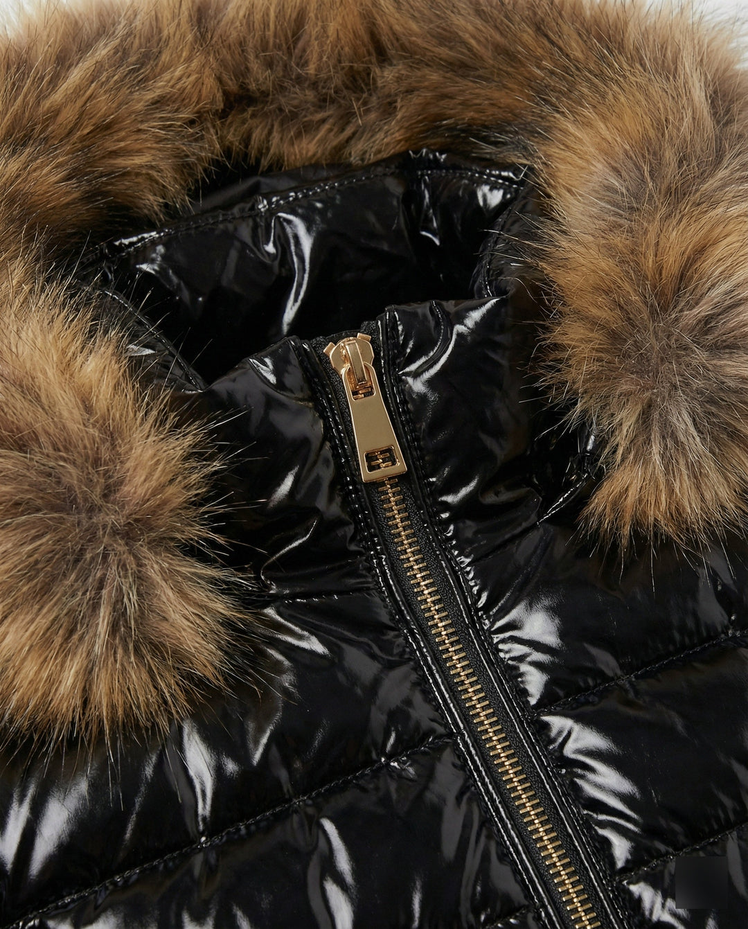 Women's Fur-Hood Puffer Coat - Winter 2024