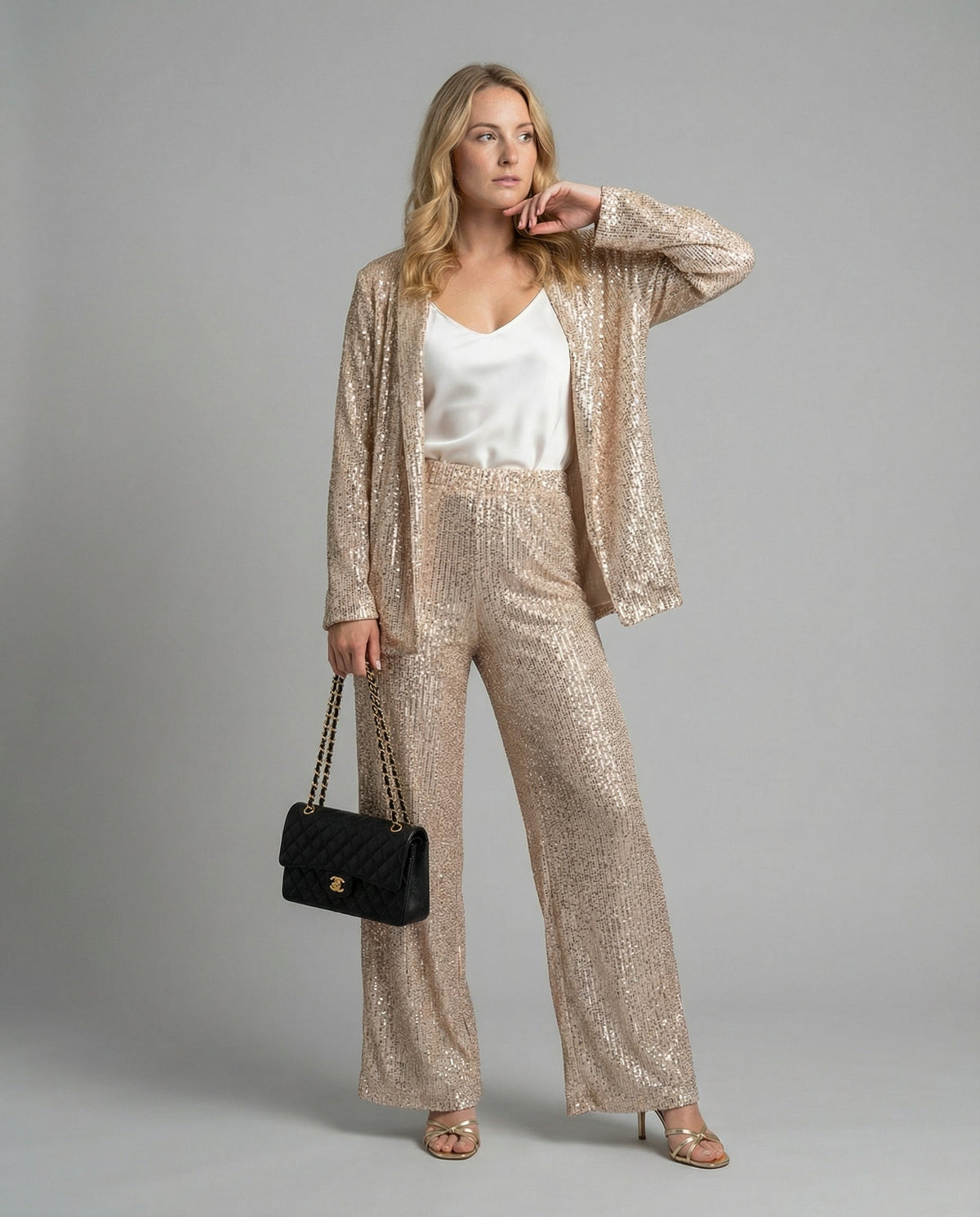 Women's Sparkling Blazer Suit with Wide Legs and Shimmering Sequins