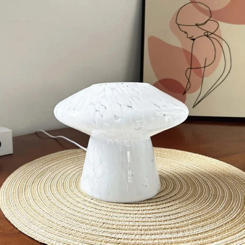 Kiki's Way | Alaia Saucer Table Lamp – Stained Glass